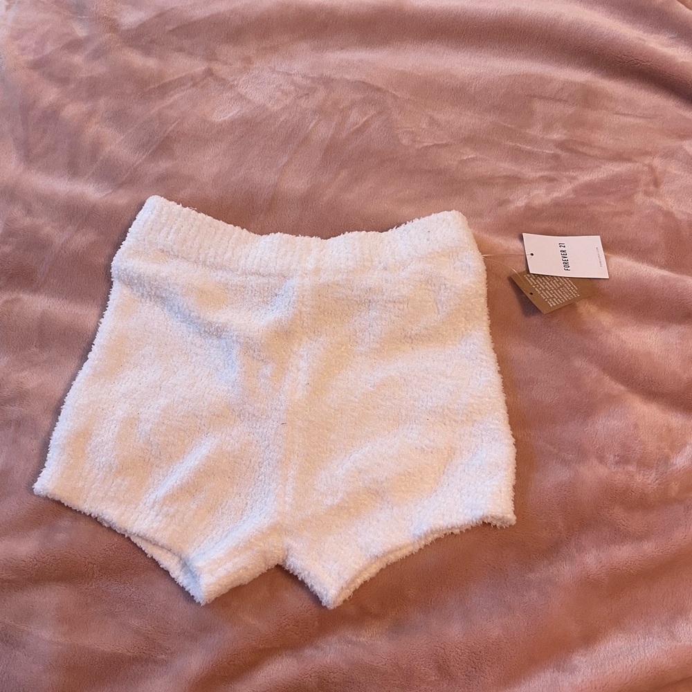 NWT forever 21 white fuzzy shorts